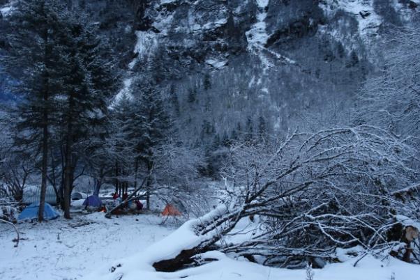 成都周邊玩雪的地方有哪些