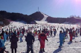 云佛山滑雪场12月8日正式开板