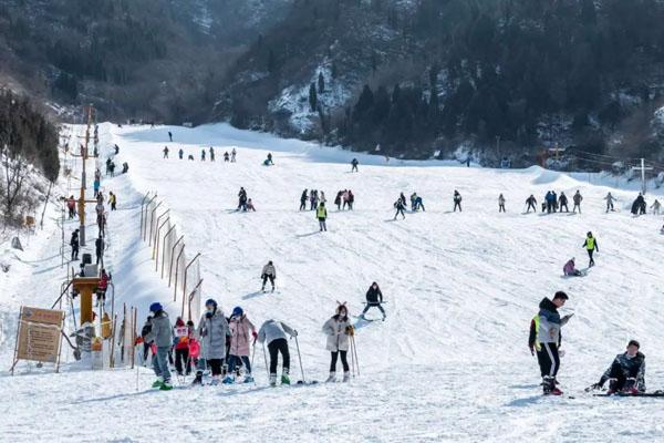 济南哪里有滑雪的地方