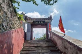 圣莲山风景区怎么坐车