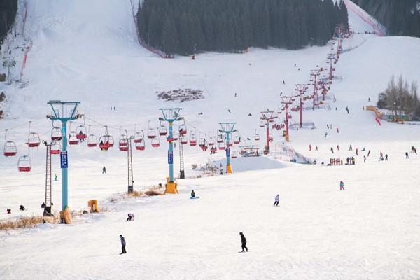 2022-2023年雪季丝绸之路国际滑雪场价格表