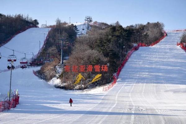 东北亚滑雪场门票价格2023