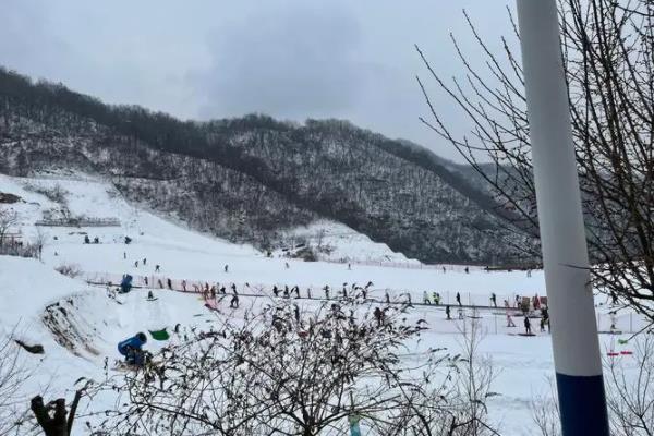 湖北省內哪里有滑雪場地