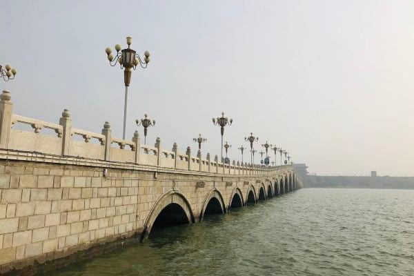 聊城东昌湖是人工湖吗