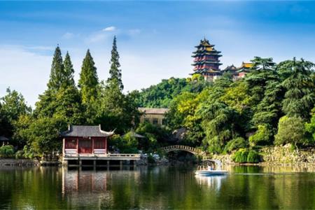 2023南京狮子山公园游玩攻略 - 门票价格 - 开放时间 - 景点介绍 - 简介 - 交通 - 地址 - 天气