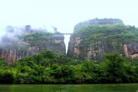 南宁龙虎山周边旅游景点
