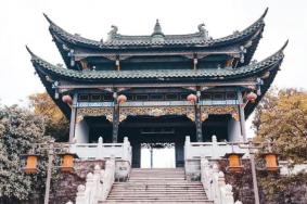 鸿恩寺森林公园收费吗