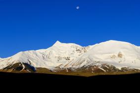 阿尼玛卿雪山最佳观景点 阿尼玛卿海拔多少米