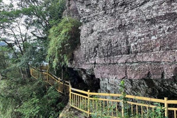 圣堂山风景区在哪里