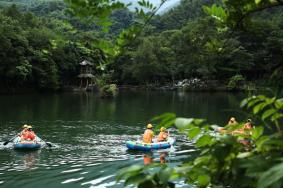 野趣沟漂流和万绿谷漂流哪个好玩