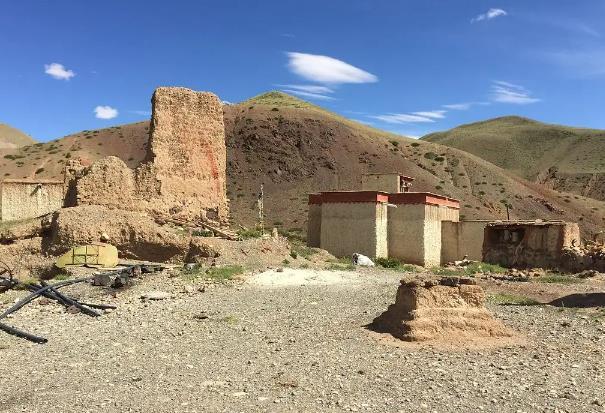 西藏阿里古城堡建筑有哪些