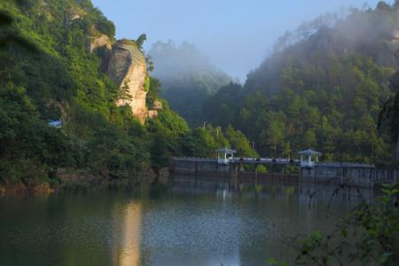 2023天烛湖仙境景区旅游攻略 - 门票价格 - 优惠政策 - 开放时间 - 简介 - 交通 - 地址 - 电话 - 天气