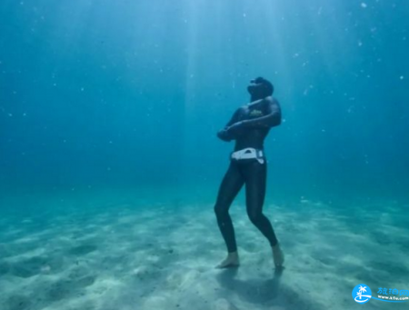 自由潜水如何憋气 自由潜怎么调整呼吸
