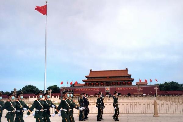 2024年北京天安門升旗時間和降旗時間