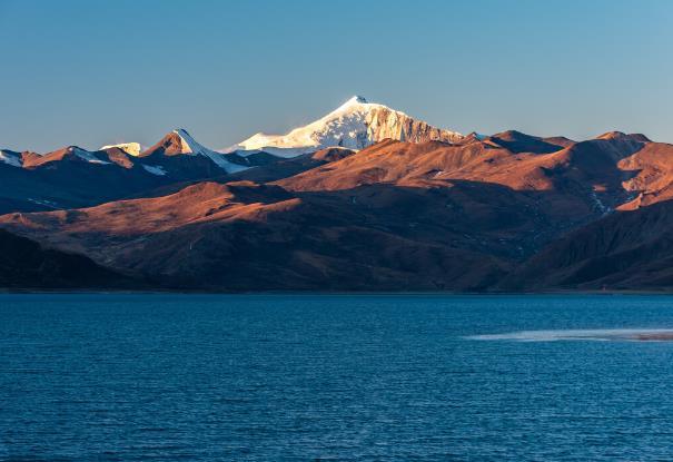 西藏雪山湖泊旅游路线