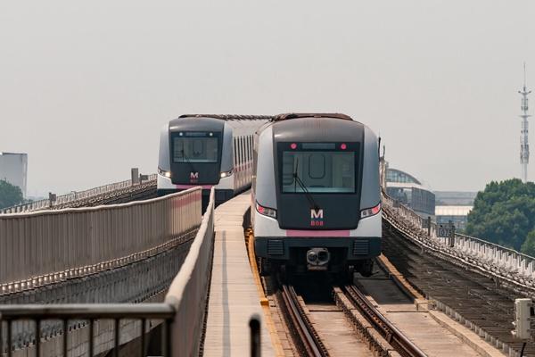 天河机场地铁最晚几点