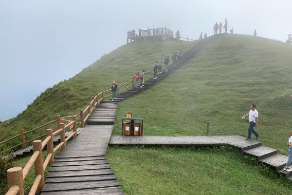 岑溪天龍頂可以露營嗎