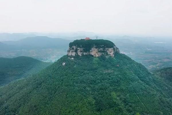 抱犊崮在哪里