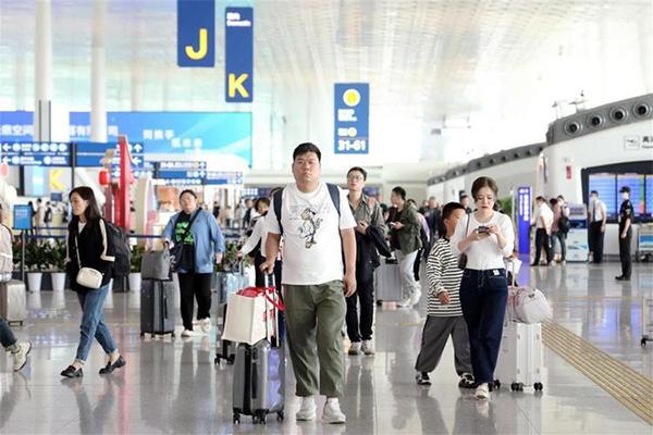 武汉天河机场停车费一天多少钱2023