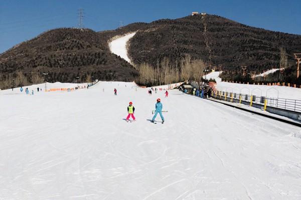 新疆滑雪场哪个最好玩