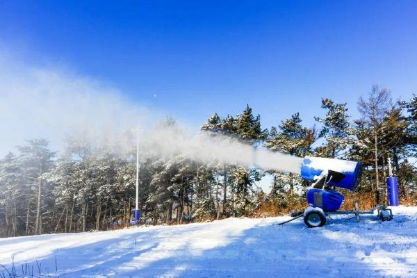 戶外滑雪要注意什么 滑雪需要帶什么裝備