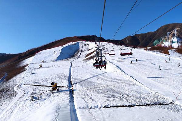 七山滑雪场门票多少钱2023-2024