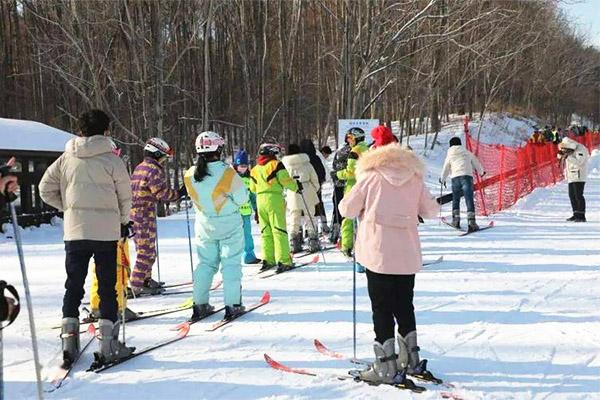 2023-2024净月潭滑雪场门票多少钱一张