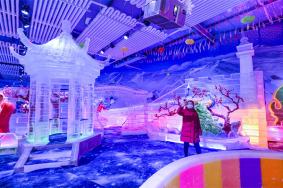 东湖冰雪世界衣服贵不贵