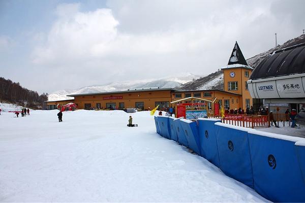 2023-2024雪季东村滑雪公园开放时间