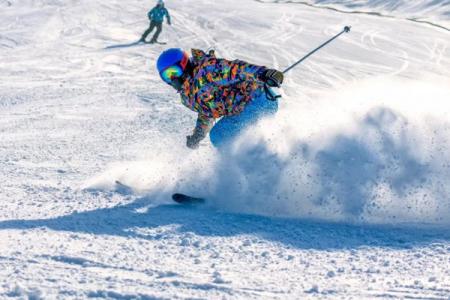 2023九城宫国际滑雪场游玩攻略 - 门票价格 - 营业时间 - 简介 - 交通 - 地址 - 电话 - 天气