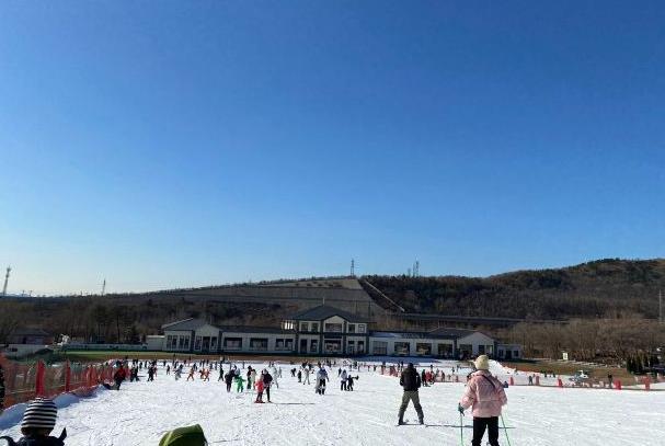 大连铭湖滑雪场门票多少钱