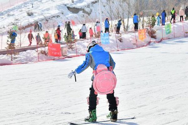 2023-2024雪季兴隆山滑雪场门票价格