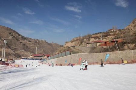 2024凤麒庄园滑雪场滑雪攻略-门票价格-景点信息