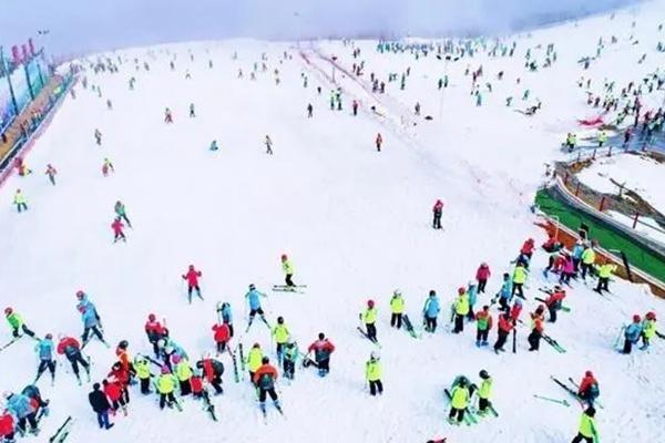 2023-2024雪季百里荒滑雪场门票价格