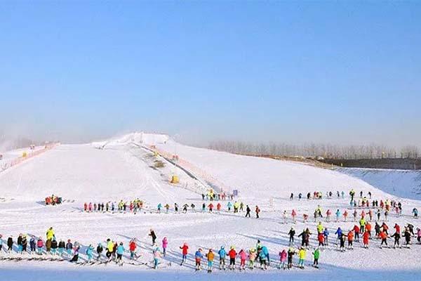 2023北京雪都滑雪场旅游攻略 - 门票价格 - 开放时间 - 优惠政策 - 交通 - 地址 - 电话 - 天气