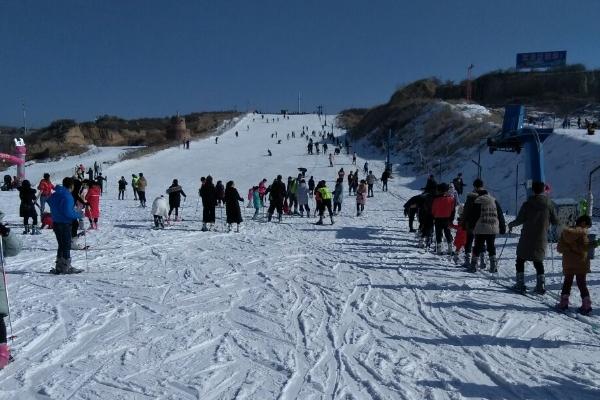 2023五龙山滑雪场游玩攻略 - 门票价格 - 开放时间 - 简介 - 地址 - 交通 - 天气 - 电话