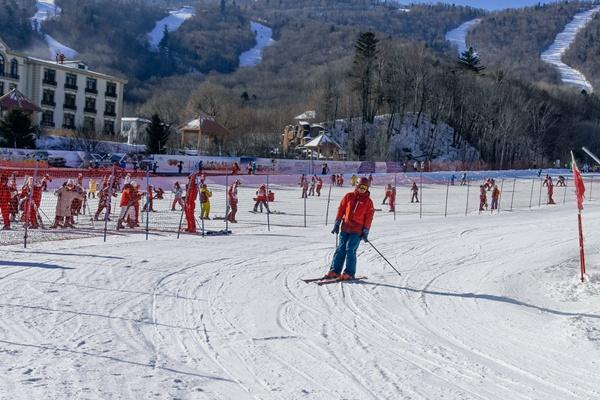 2024亚布力雪都滑雪场滑雪攻略-门票价格-景点信息