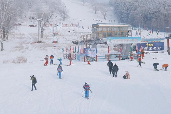 2023-2024雪季平山神鹿滑雪场门票多少钱