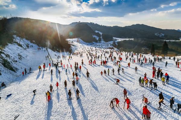 2023-2024玉舍雪山滑雪场开放时间