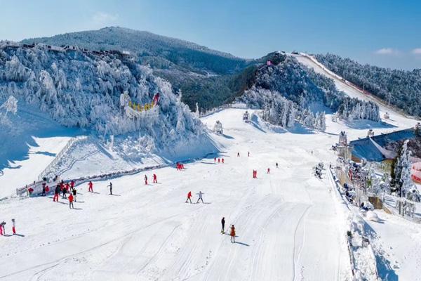 玉舍雪山滑雪场在哪里 怎么去