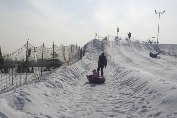 香草園滑雪場怎么樣