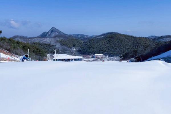 2023-2024雪季金寨莲花山滑雪场门票多少钱一张