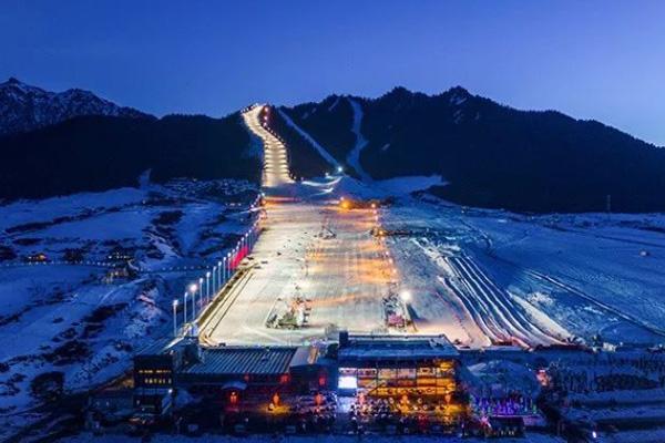 丝绸之路国际滑雪场雪道介绍