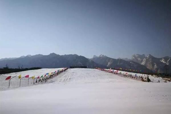 2023-2024华山国际滑雪场门票多少钱