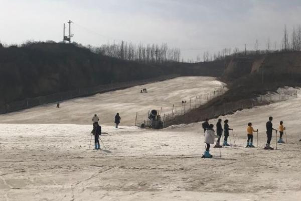 2024龙泉国际滑雪场游玩攻略-门票价格-景点信息