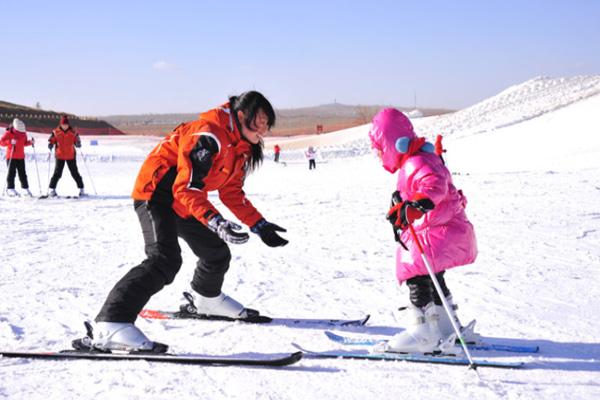 2023-2024赤峰道谷南山滑雪場開放時間