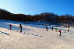 五家山滑雪场和铭山绿洲哪个好