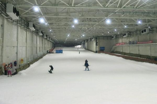 秦岭四季滑雪场怎么样好玩吗