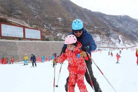 兰州抱龙山凤凰岭滑雪场旅游攻略-门票价格-景点信息