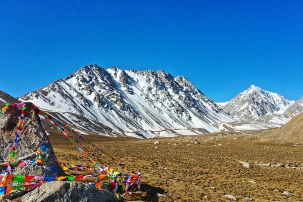 巴爾斯雪山海拔多少